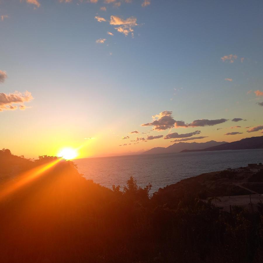 Emiljano Seaview Apartment Ksamil Bagian luar foto