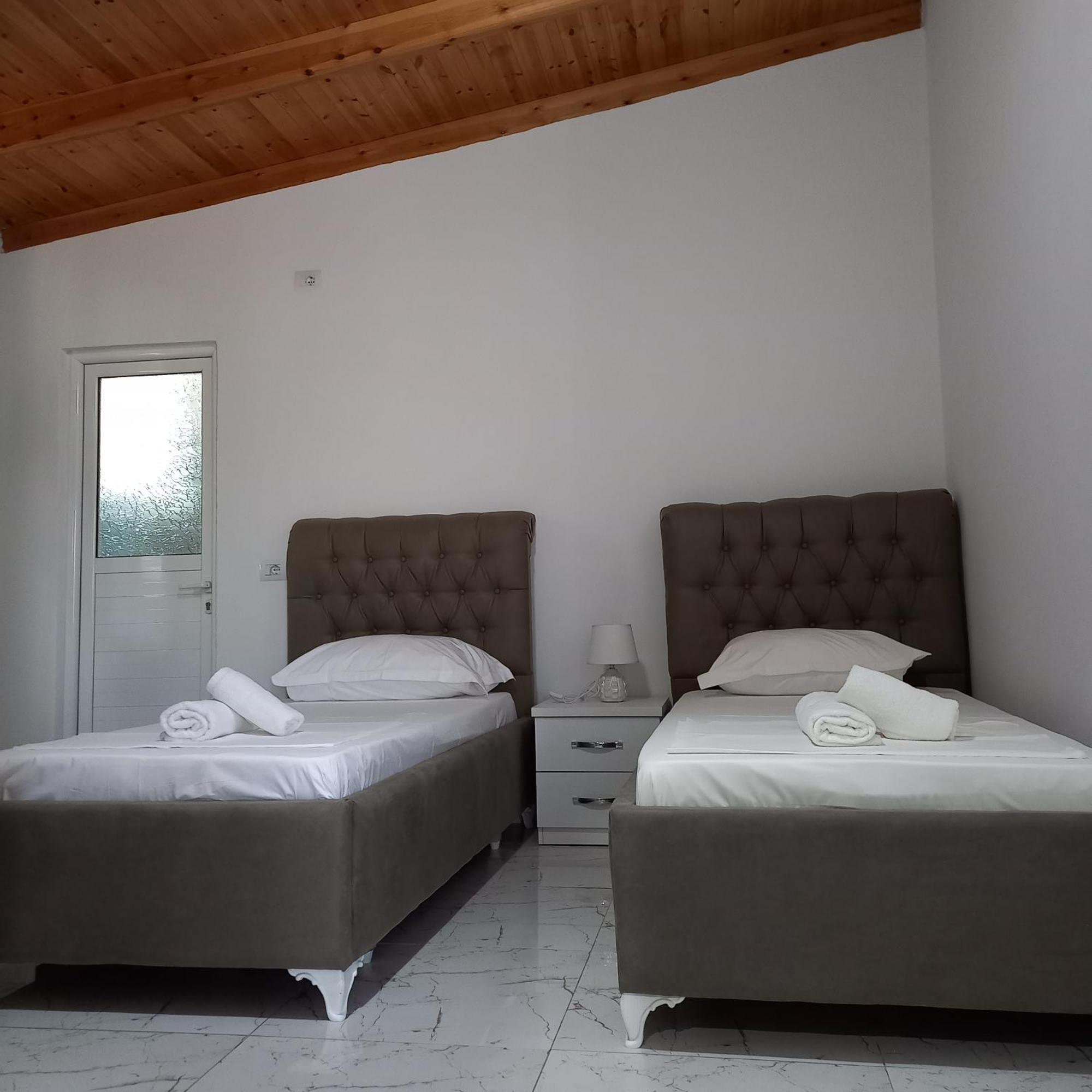 Emiljano Seaview Apartment Ksamil Bagian luar foto