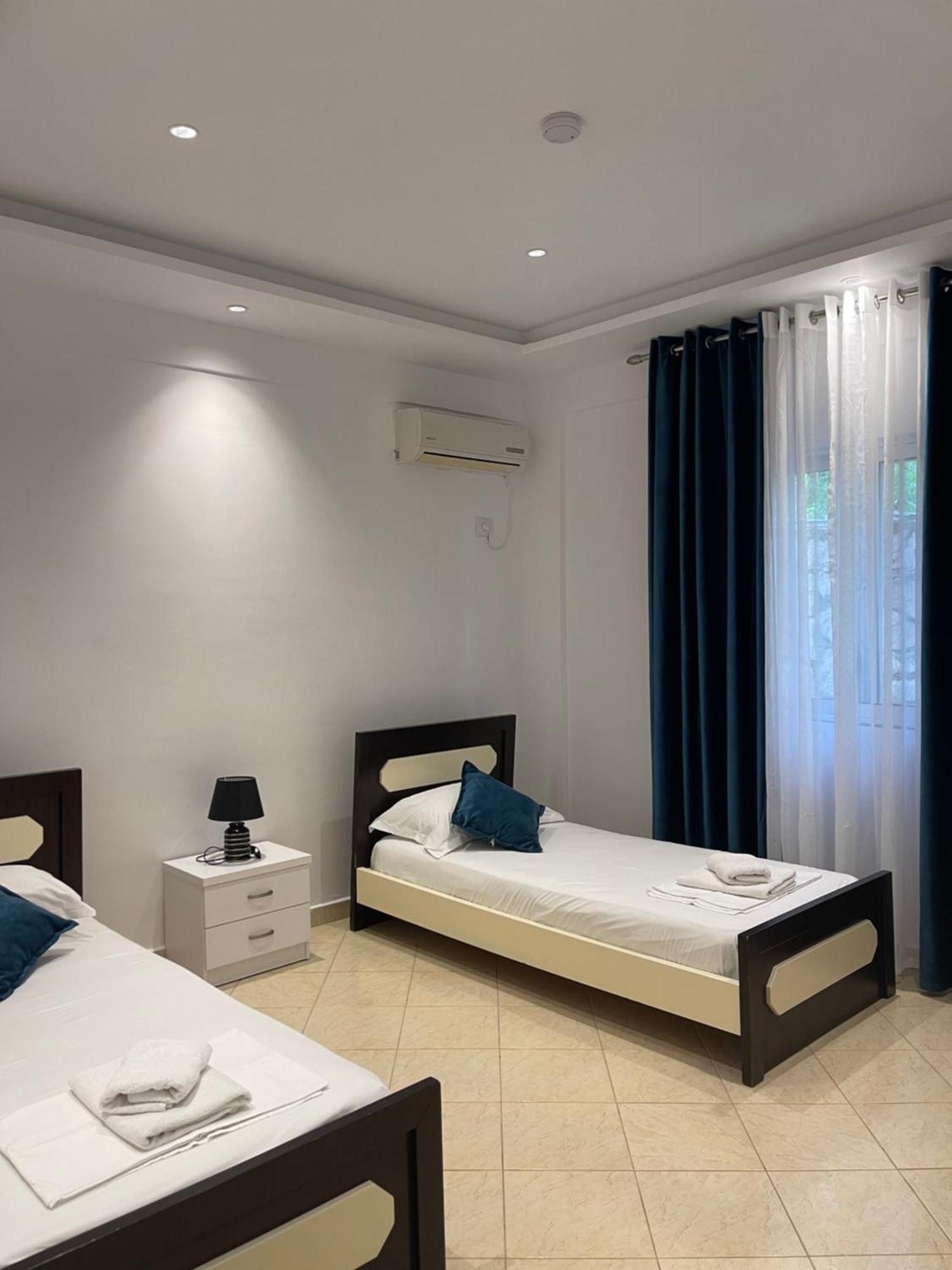 Emiljano Seaview Apartment Ksamil Bagian luar foto