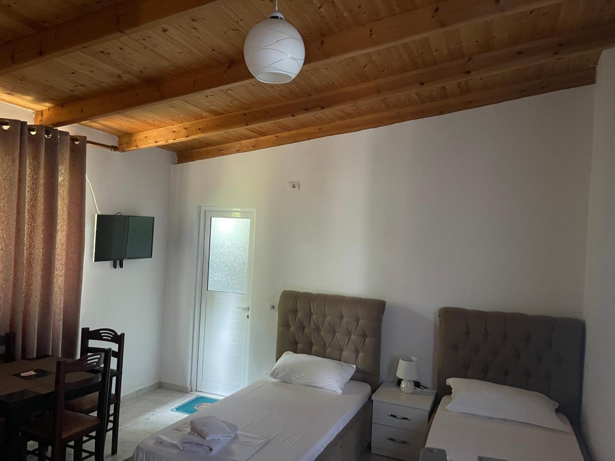 Emiljano Seaview Apartment Ksamil Bagian luar foto