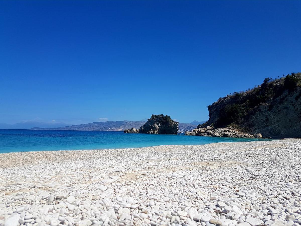 Emiljano Seaview Apartment Ksamil Bagian luar foto
