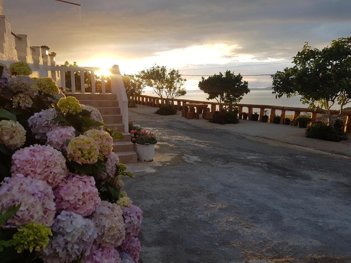 Emiljano Seaview Apartment Ksamil Bagian luar foto